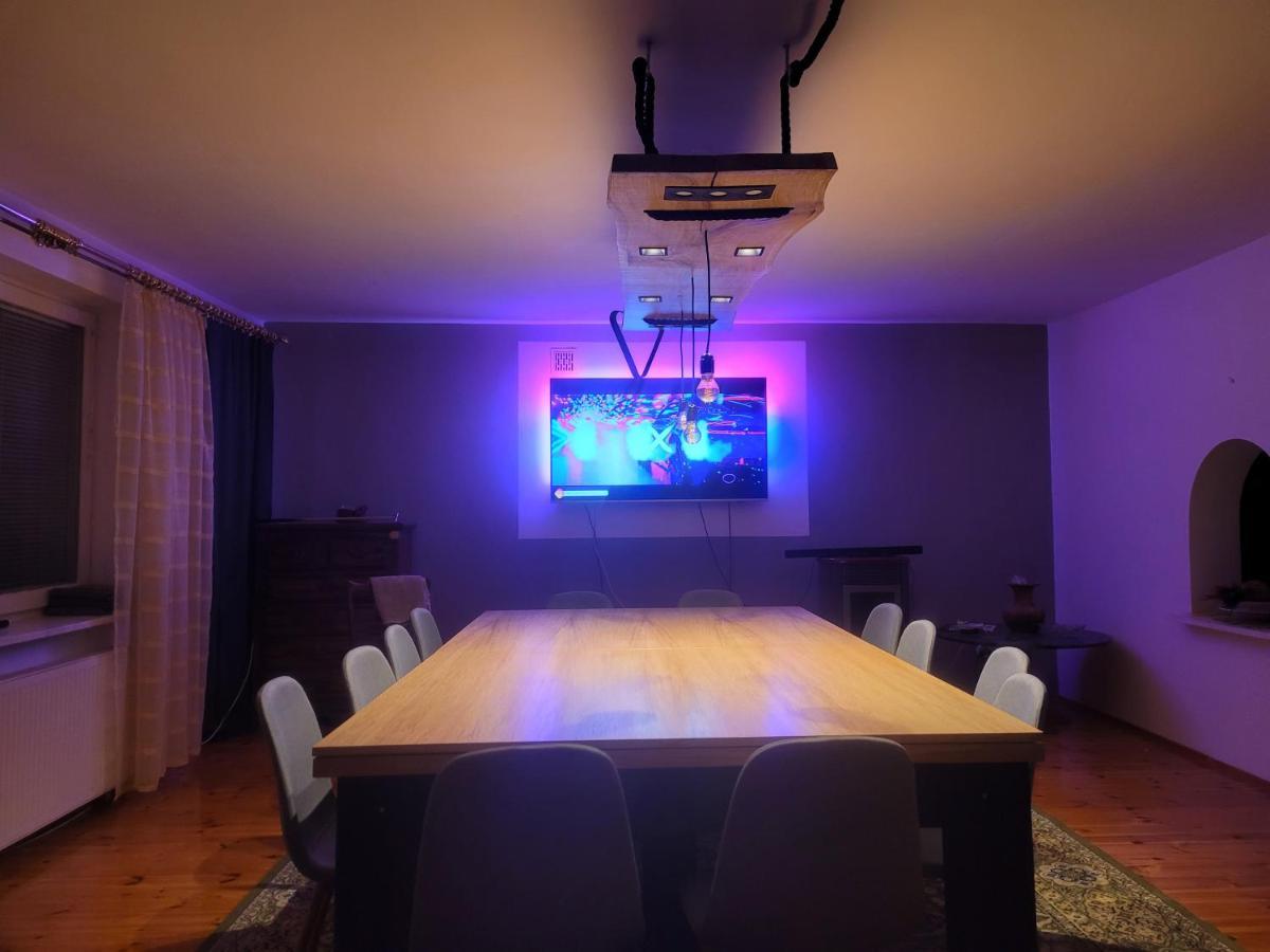 Przestronny Apartament Пшасниш Екстериор снимка